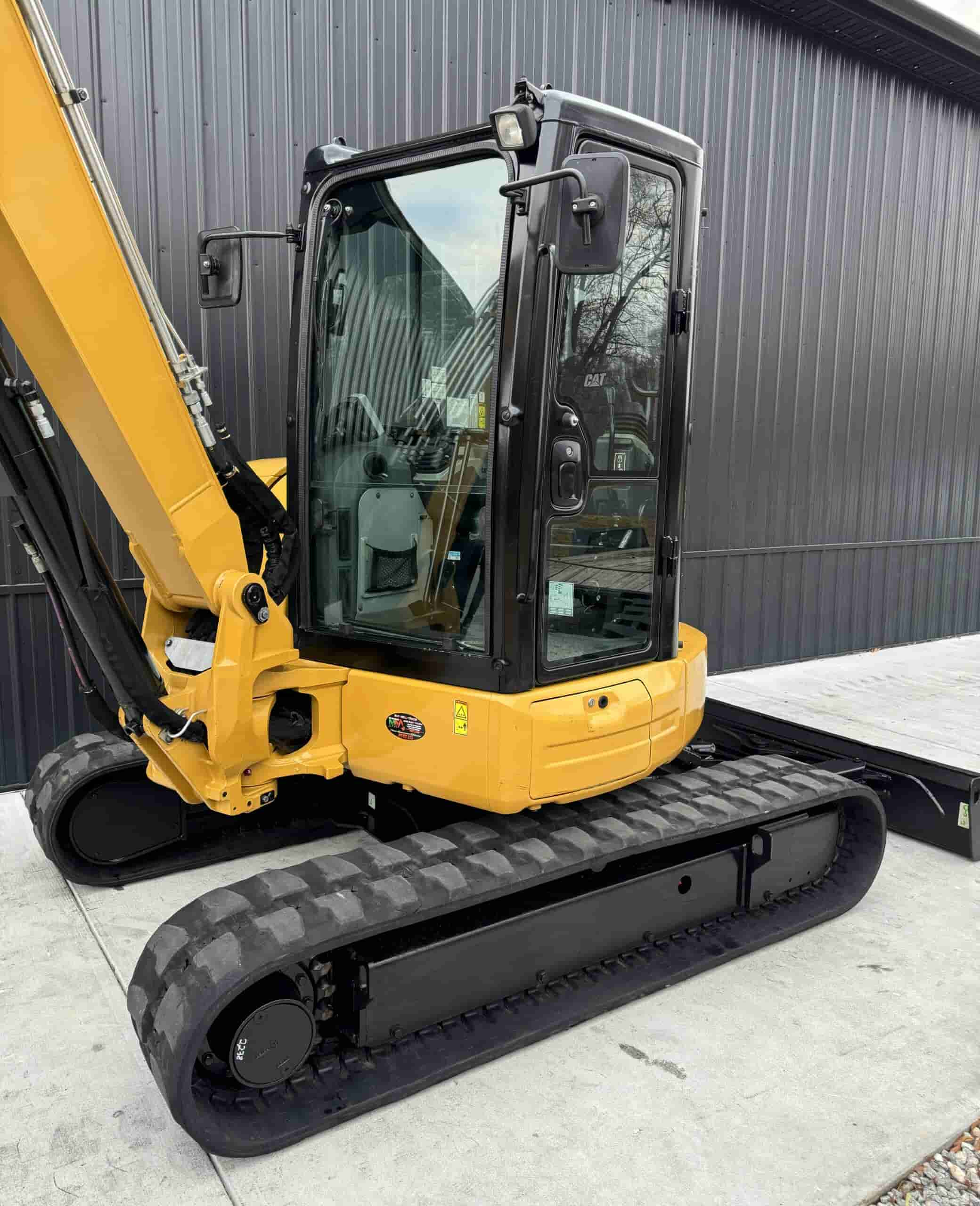 2018 CAT 305E2 CLEAN
